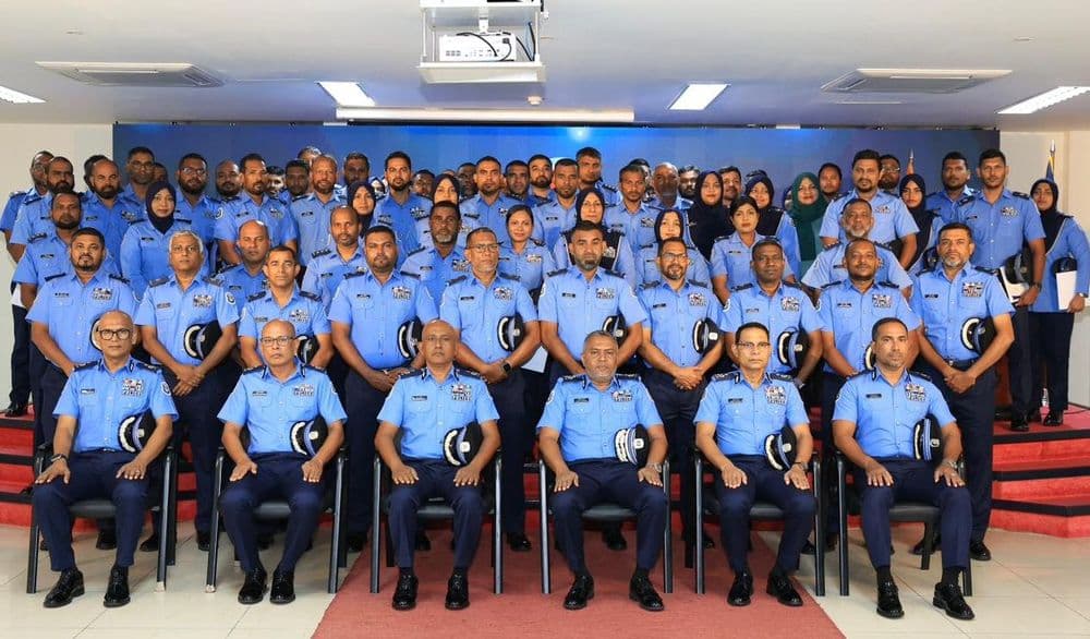 ތަހުގީގު ދާއިރާގައި ފާހަގަކޮށްލެވޭ މަސައްކަތްތަކެއް ކޮށްފައިވާ އޮފިސަރުންގެ އަގުވަޒަންކުރުމަށް ރަސްމިއްޔާތެއް ބާއްވައިފި