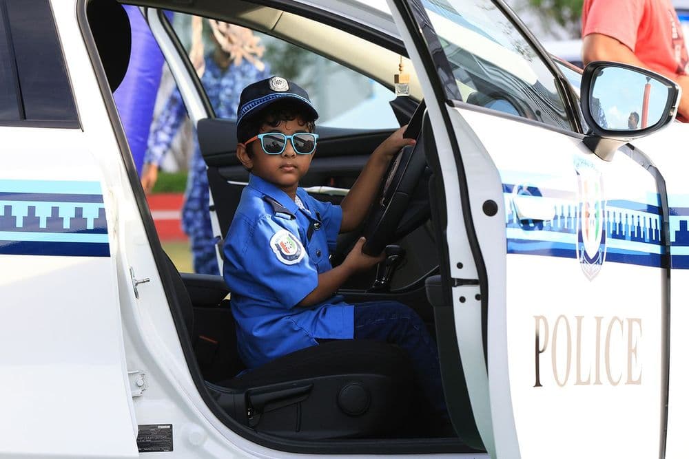 ފުލުހުންގެ ޚިދުމަތުގެ ދުވަހުގެ ހަރަކާތްތަކުގެ ތެރެއިން އަންނަ ހޮނިހިރު ދުވަހު ކުޑަކުދިންގެ ހަވީރެއް ބާއްވަނީ