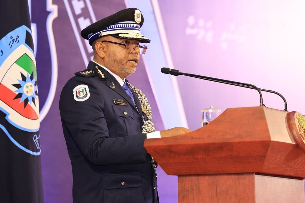 ފުލުހުންގެ ހިދުމަތުގައި 25 އަހަރު ވުމަށްފަހު ރިޓަޔާކުރާ ފަރާތްތަކަށް، ހިދުމަތުގައި ދެމިހުރި ފުލުހެކޭ އެއް އުސޫލަކުން ބޭސްފަރުވާކުރުމުގެ ކަންކަން ހަމަޖައްސައިދެވޭނެ: ސީޕީ 