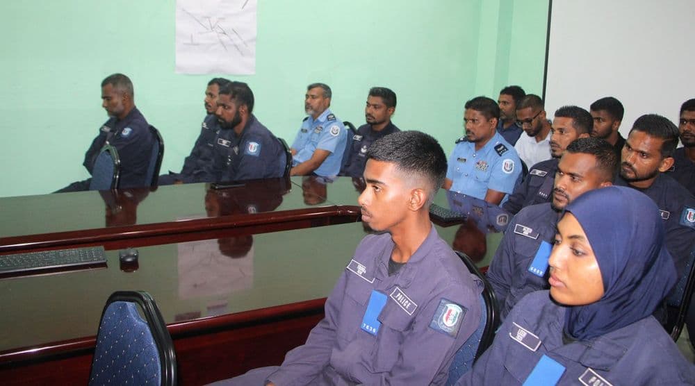 ކޮމިޝަނަރ އޮފް ޕޮލިސް އާއި ދާހިލީ ސަލާމަތާބެހޭ ވަޒީރު ގއ. ވިލިނގިލީ ފުލުހުންނާ ބައްދަލުކުރައްވައިފި