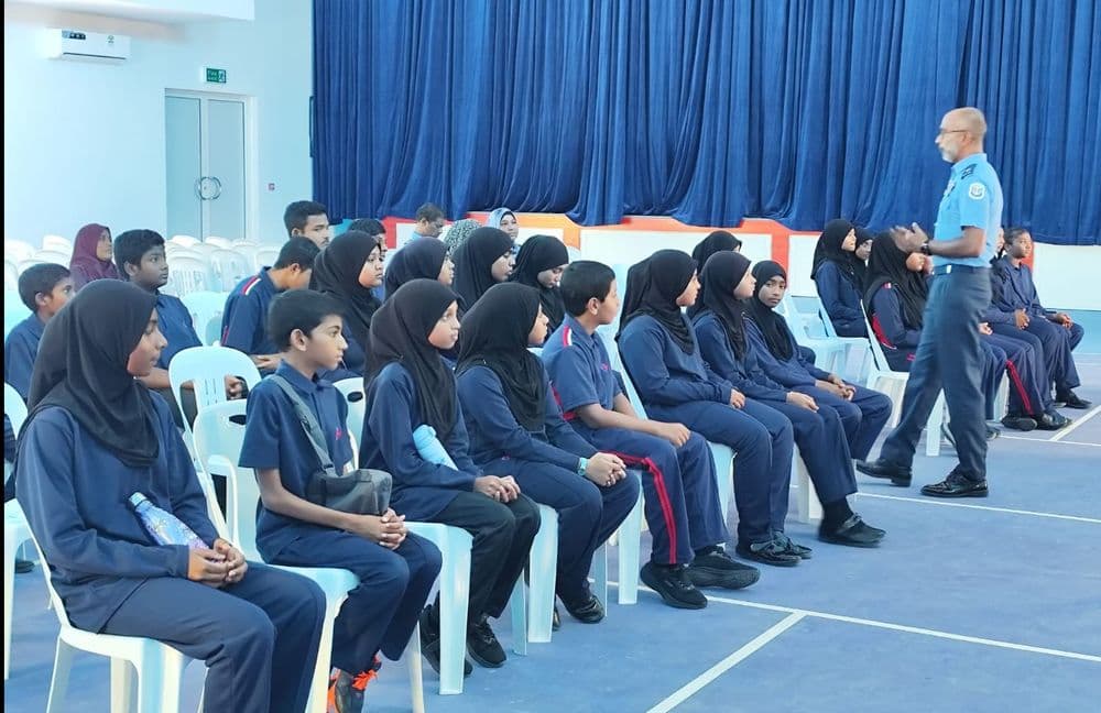 ފިނޭ ސުކޫލު ދަރިވަރުންނާއި ބެލެނިވެރިން ހޭލުންތެރިކުރުމުގެ ސެޝަންތަކެއް ކުރިއަށް ގެންގޮސްފި