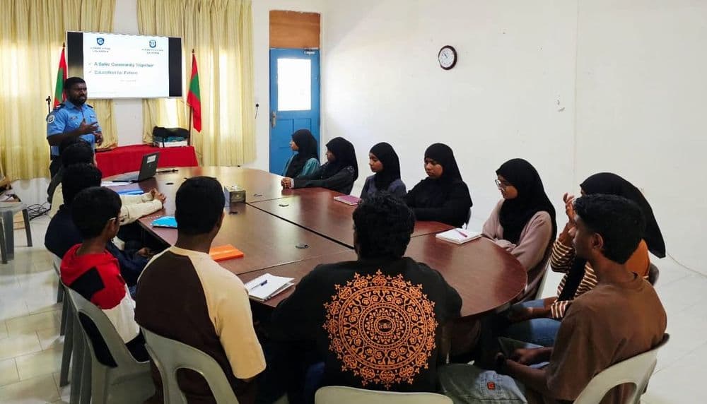 ކުރިނބީ ސުކޫލުގައި މިއަހަރު އޯލެވެލް ހަދަމުންދާ ދަރިވަރުންނަށް ސެޝަނެއް ކުރިއަށް ގެންގޮސްފި