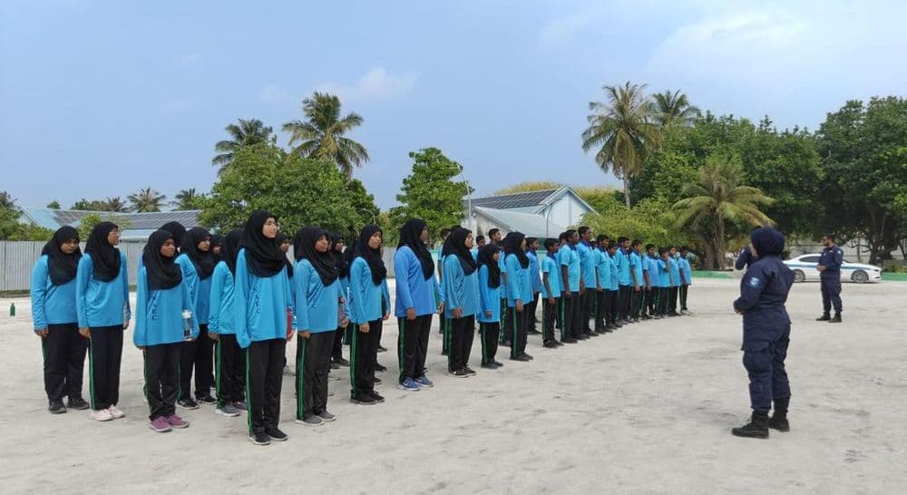 ނ. އަތޮޅު ތައުލީމަރުކަޒުގެ ކެޑޭޓް ދަރިވަރުންނަށް ޑްރިލް އަދި ފިޒިކަލް ފިޓްނަސް ސެޝަންތަކެއް ކުރިއަށް ގެންގޮސްފި