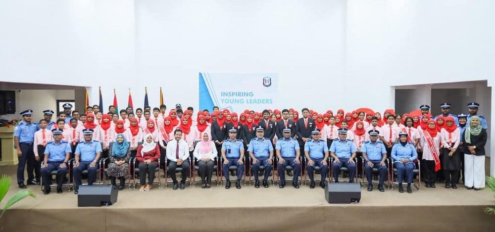 ޝަހީދު ޢަލީ ސުކޫލު ދަރިވަރުންނަށް ”އިންސްޕަޔަރިންގ ޔަންގް ލީޑަރސް" ޕްރޮގްރާމް ކުރިއަށް ގެންގޮސްފި