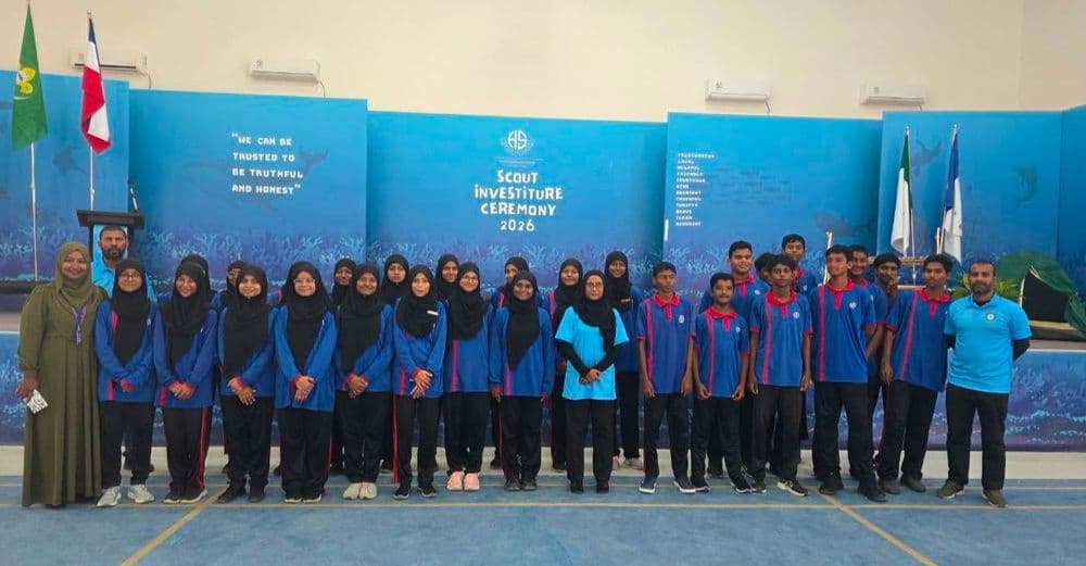 ސުކޫލުތަކުގައި ކުރިއަށްގެންދިޔަ ކޭމްޕުތަކުގައި ފުލުހުން ބައިވެރިވެ ދަރިވަރުން ހޭލުންތެރިކުރުވުމަށް މައުލޫމާތު ދިނުމުގެ ސެޝަންތަކެއް ކުރިއަށް ގެންގޮސްފި